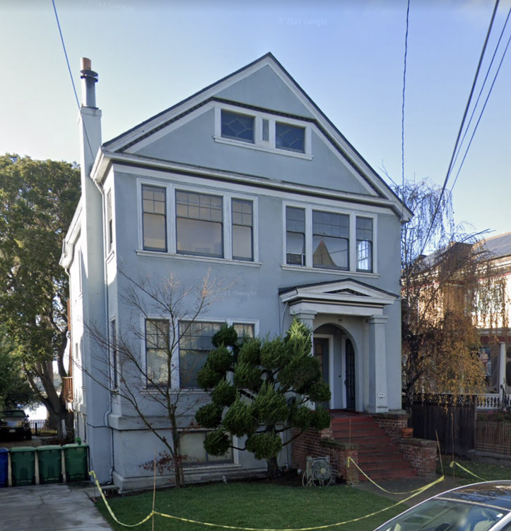 1822_Clinton_side_shot-4717f32b-99dcafbc.png